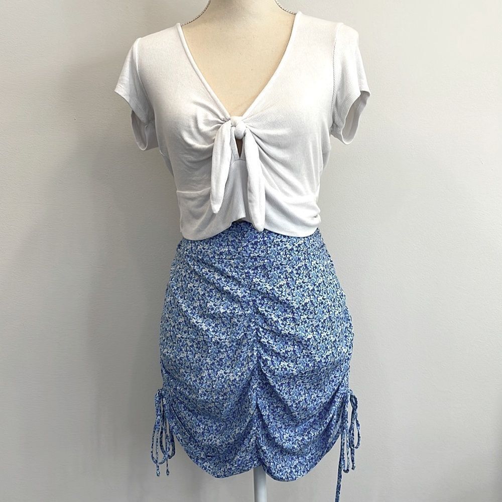 Le Lis Blue Floral Skirt with Side Ties Size Medium